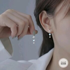 حلق الفراشات المتلألأة