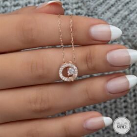 سنسال السوليتير المميز الفراشة