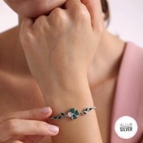 𝟵𝟮𝟱 𝗦𝘁𝗲𝗿𝗹𝗶𝗻𝗴 𝗥𝗵𝗼𝗱𝗶𝘂𝗺 𝗖𝗹𝗼𝘃𝗲𝗿 𝗕𝗿𝗮𝗰𝗲𝗹𝗲𝘁 𝘀𝗵𝗶𝗻𝗲𝘀 𝗶𝗻 𝗴𝗿𝗲𝗲𝗻