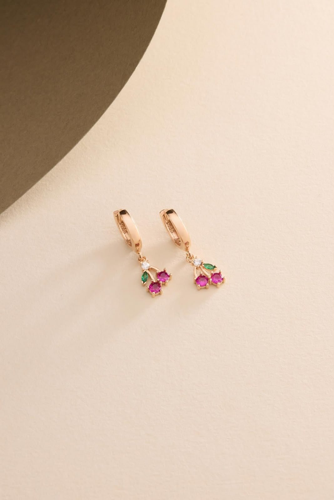Sweet Cherry Earring - الصورة 2